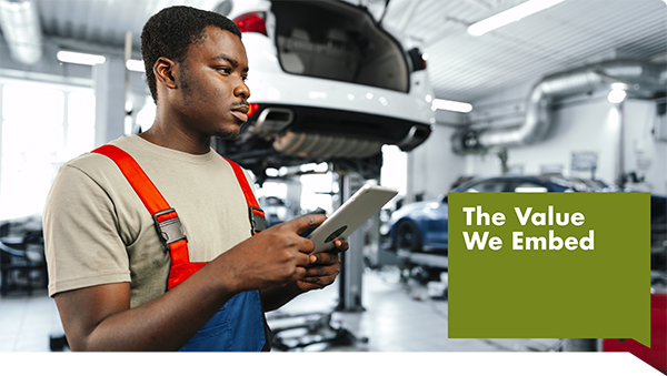 Safaricom_IAR24_1854_ch07-divider